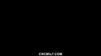 Preview 1 of Evelyn Buarque - The Lucky Guest Has Got Two Milfs to Fuck at Freeuse Hotel Amenities - Cncmilf