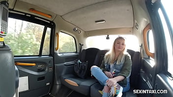 Preview 2 of Jhtnuwp Jtjm56j - Horny blonde showed tits and more to taxi driver