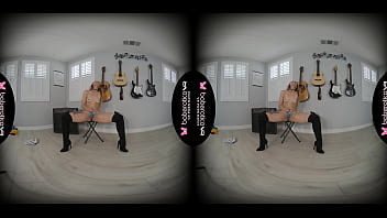Preview 4 of Bellydah Bad - Solo blonde fuck doll,  Luna Wulf is masturbating,  in VR
