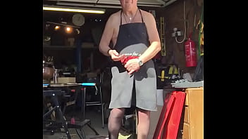 Preview 1 of Txxx Sister And Brother - Wanking outside my garage feels exciting