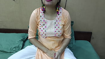 Preview 2 of Dehati Xxx Sari - Indian stepmom fucking stepson 2025 young step mom with hindi audio new porn video