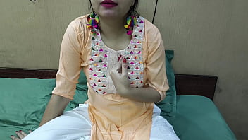 Preview 3 of Dehati Xxx Sari - Indian stepmom fucking stepson 2025 young step mom with hindi audio new porn video