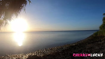 Preview 2 of Janpan Mom Anal - Making perfect blowjob on the beach