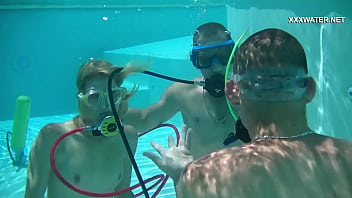 Preview 1 of 18 Year Six Vides - Samantha Cruz gets mouth fucked in the pool
