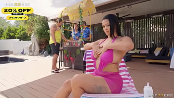 Preview 2 of India Big Boods Sex - Sneaky Barkeeps Use Their Dicks to Shake &amp_ Stir Her Ashlyn Peaks / Brazzers/ Enter XVPROMO on official site for discount