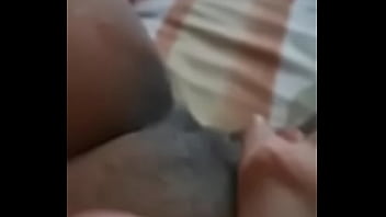 Preview 3 of Bbc Cum On White Wife Feet - Chapina se masturba rico