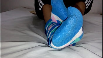 Preview 1 of Mom Sex Enjoy Sun - Asian long toes sock strip
