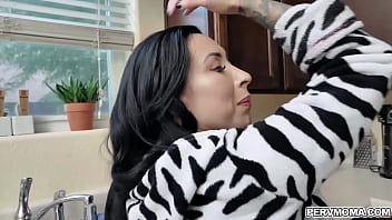 Preview 2 of 5admi Xxx - Stepson loves eating his stepmoms ass and fucking her from behind