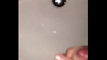 Preview 1 of Mattb - der 19 j&auml_hrige boy ist ultra geil auf seine davina und spritzt ne fette ladung in mehreren dicken sch&uuml_ben ab geiler cumshot volle dicke sperma eier