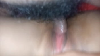 Preview 3 of Juicy Lesbian Kiss - Cogiendo rico