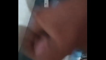 Preview 1 of Tamil Aunty Nude Photo - Paja en la ducha de mi amigo