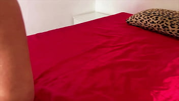 Preview 1 of Step Mom Mandi - Dei e Fodi o Cuzinho Do Novinho (COMPLETO NO RED E SHEER)