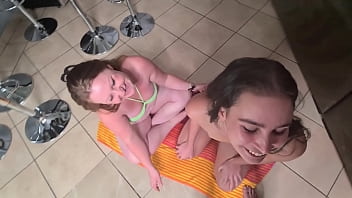 Preview 1 of Deskjet 27 - Taking piss in my mouth and spitting it in my friends mouth to swallow