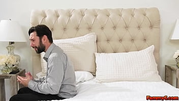 Preview 2 of Dando De Goleada - Horny teen Haley Reed seducing her stepdad with her hot young body