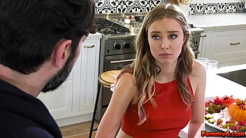 Preview 1 of Dando De Goleada - Horny teen Haley Reed seducing her stepdad with her hot young body