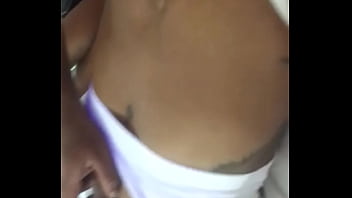 Preview 3 of Crony - Tirando a calcinha da puta safada apreciando a buceta carnuda de dar &aacute_gua na boca
