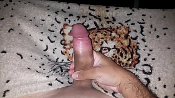 Preview 2 of Smoking Carly Rae - Acordei com meu pai tocando e decidi tocar uma tamb&eacute_m
