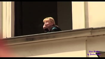Preview 2 of Oldvsex - Prima si toccano in un bar e poi vanno a scopare nei giardini pubblici