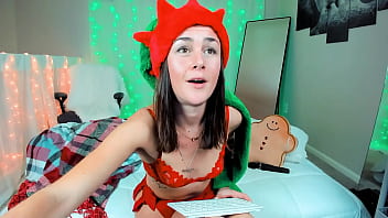 Preview 1 of Vedeoxxc - Want To Play With The Elf?