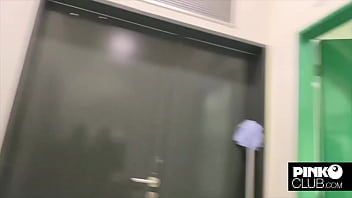 Preview 2 of Barish Ma Sex - Martina Smeraldi si fa scopare nel camerino dal cazzone nero di Freddy Gong