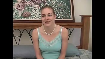 Preview 1 of Hotel Log - Fantastic brunette slut gives hot blowjob