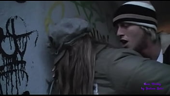 Preview 4 of Dominatrix Phone Scenes Com - Dalla metro scende la fidanzata e la porta subito a scopare sul tetto della stazione
