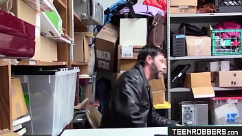 Preview 1 of Arabada Taciz - Daddy Comes to See How The Cop Fucks Me - Teenrobbers.com