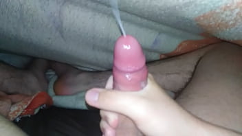 Preview 2 of Brezar Porn - Rica paja hasta correrme,  gimiendo rico