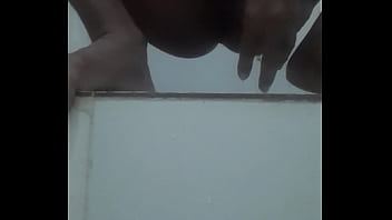 Preview 2 of La Nylon - I put my hand in my ass