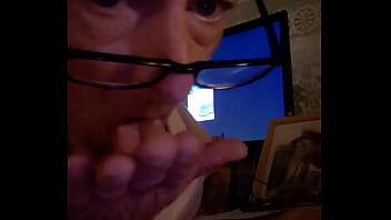 Preview 4 of Thu Dam Qua Tng - tribute to xxxpussi