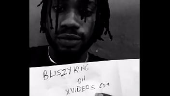 Preview 4 of Old Young Buste - Verification video