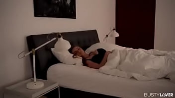 Preview 2 of Vr Teen Poran Sucking - Ricas tetonas follando en el hotel