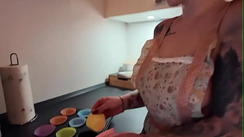 Preview 4 of Nxsex 2018 - Org*smus statt Muffins? Eigentlich wollte ich nur ein paar s&uuml_&szlig_e Muffins backen,  aber meine nasse P*ssy hatte ganz a...