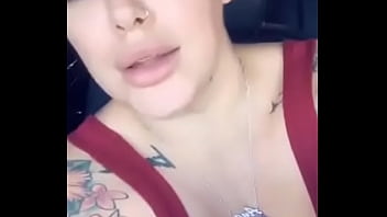 Preview 1 of Big Black Cock Ramms Tight Pussy - tetona se masturba en el coche a plena vista.