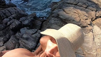 Preview 1 of College Amateur - Ele me colocou pra engolir o leite com for&ccedil_a