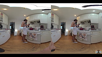 Preview 3 of Sunny Leone Blue Film X - Virtual Viva 3D 180