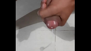 Preview 3 of Mango Porn Hairy - Tocando uma com tes&atilde_o da pohha