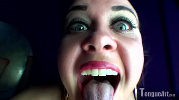 Preview 1 of Dicked Coach - Tina Oral Playtime
