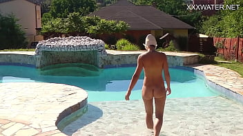 Preview 2 of Butt Tribbing - Lidia Skukoha masturbates in the swimming pool