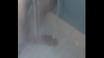 Preview 3 of Loni Evens Giddy Uppussy - Shower chip
