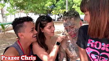 Preview 4 of Nicole Snow Phone - Conversa entre amigos acaba em putaria * Skinnyjoker * * Lilith * * Sarinha Schmitt * * Fortal Filmes *