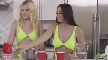 Preview 1 of Selfie Help Brother - Do Us A Favor2.mp4
