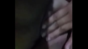 Preview 2 of Nxnn - Como e bom ver uma buceta batendo uma.