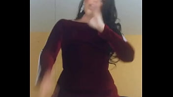 Preview 2 of Iraqi Arabi Sexi - Sentada Da Rainha Karla Karolla Super Tarada por Galos Grandes Maduros Privacy