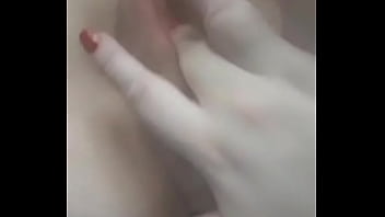 Preview 1 of Lesbianas Cubanas - La troia che si tocca