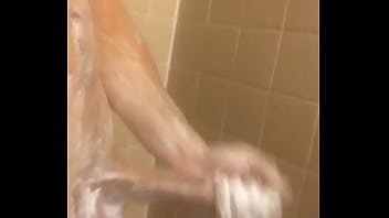 Preview 3 of Trenne Fak - Shower Time
