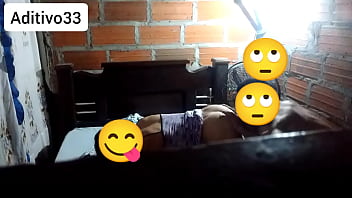 Preview 2 of Xxxxbow - Le como su Hermoso y gran culo blanco a una clienta a cambio de reparar su celular casi nos cachan, pillados en accion