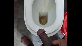 Preview 1 of Xnxx Bad Wap Comfull Hd - Huge cock piss show