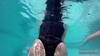 Preview 2 of Kajiaxnxx - Best underwater blowjobs by Marcie