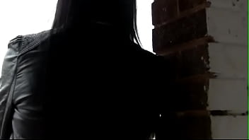 Preview 3 of Nigerian Girl Xxx - Ultra sexy Jasmine Jae pissing in public